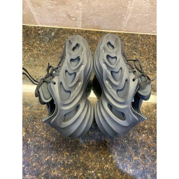 adidas adiFOM Q Yeezy Foam Runner Sneakers Black Carbon Gray M 5 W 7 EUC - Picture 6 of 12